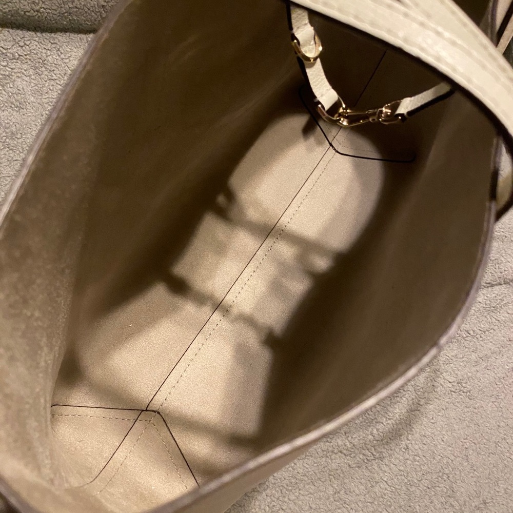 Kate Spade Molly Large Tote - Picture 3 of 3
